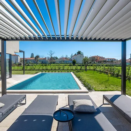 Villa Maria *